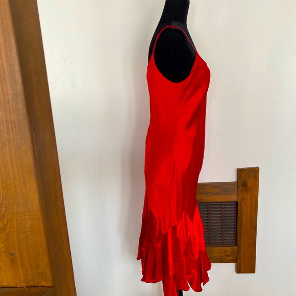 Robe en soie rouge jamais portee. - Picture 2 of 2